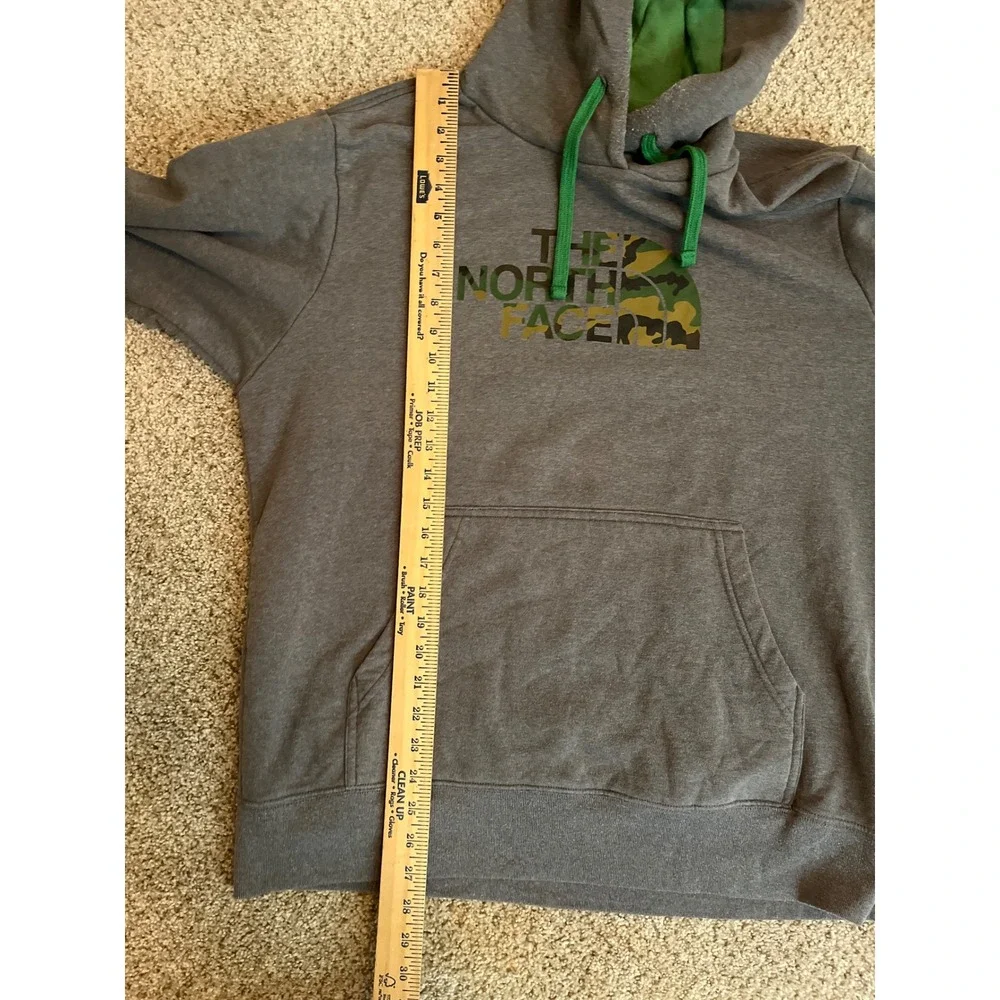 The North Face Mens Hoodie Large Gray Camo Logo Graphic Pullover Sweatshirt